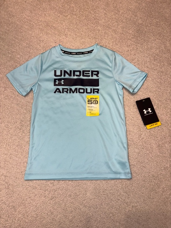 Under Armour Other - NWT Under Armour Boys UPF 50+ Swim Shirt Rash Guard - Light Blue - Size 6